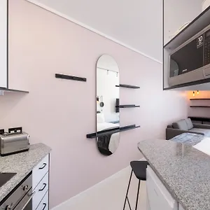 The Flamingo Private By Perch Apartment